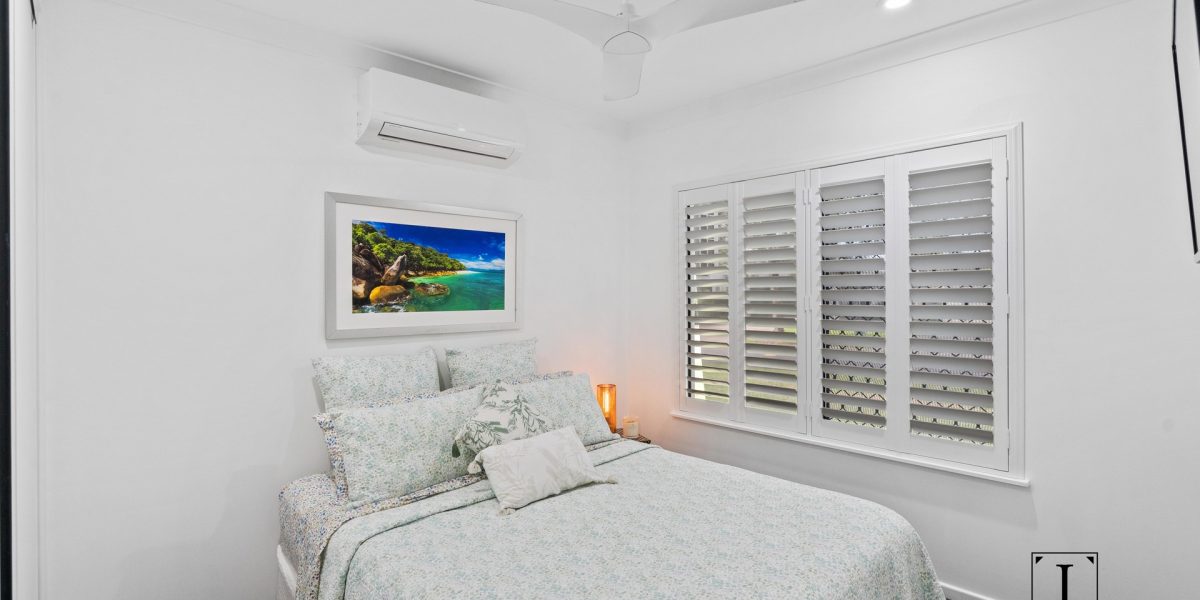 1 Como Close, Kewarra Beach, QLD 4879 AUS