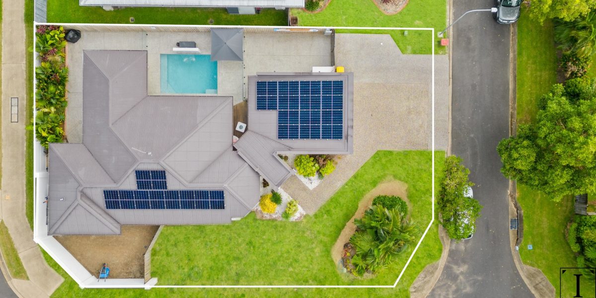 1 Como Close, Kewarra Beach, QLD 4879 AUS