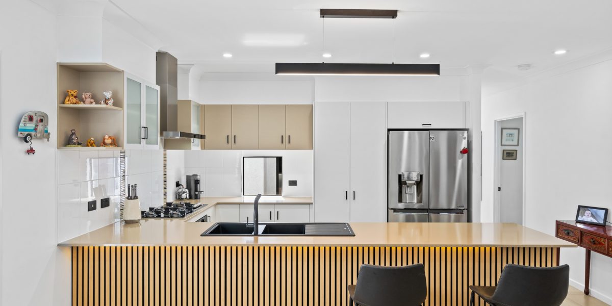 1 Como Close, Kewarra Beach, QLD 4879 AUS