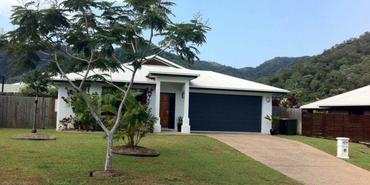 14 Bromell Close, Redlynch, QLD 4870 AUS