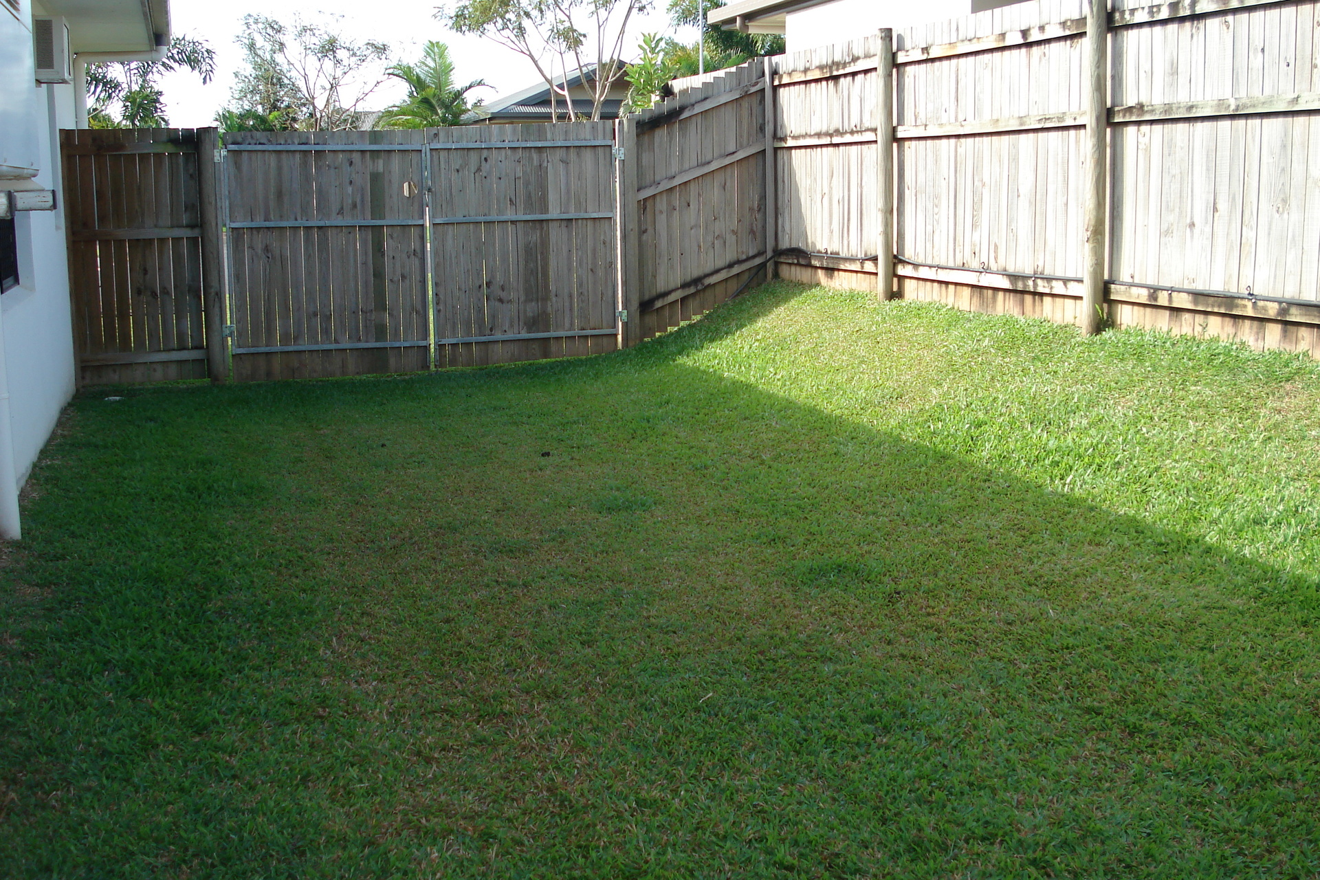 14 Bromell Close, Redlynch, QLD 4870 AUS