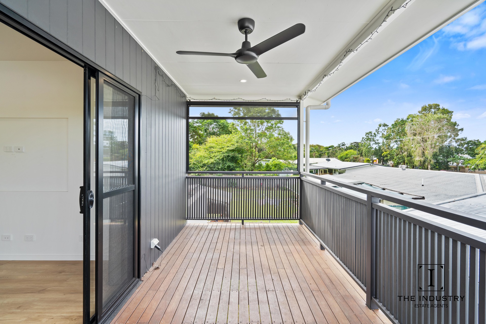 4 Morobe Close, Trinity Beach, QLD 4879 AUS