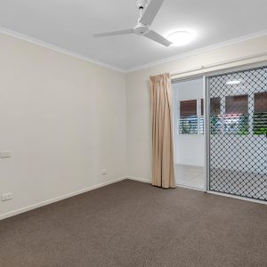 2/16-18 Smith Street, Cairns North, QLD 4870 AUS
