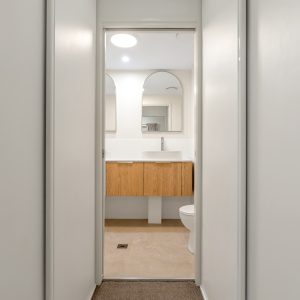 2/16-18 Smith Street, Cairns North, QLD 4870 AUS
