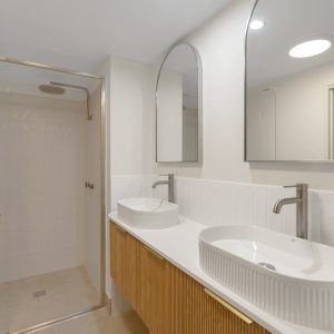 2/16-18 Smith Street, Cairns North, QLD 4870 AUS