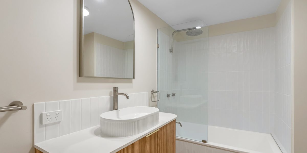 2/16-18 Smith Street, Cairns North, QLD 4870 AUS