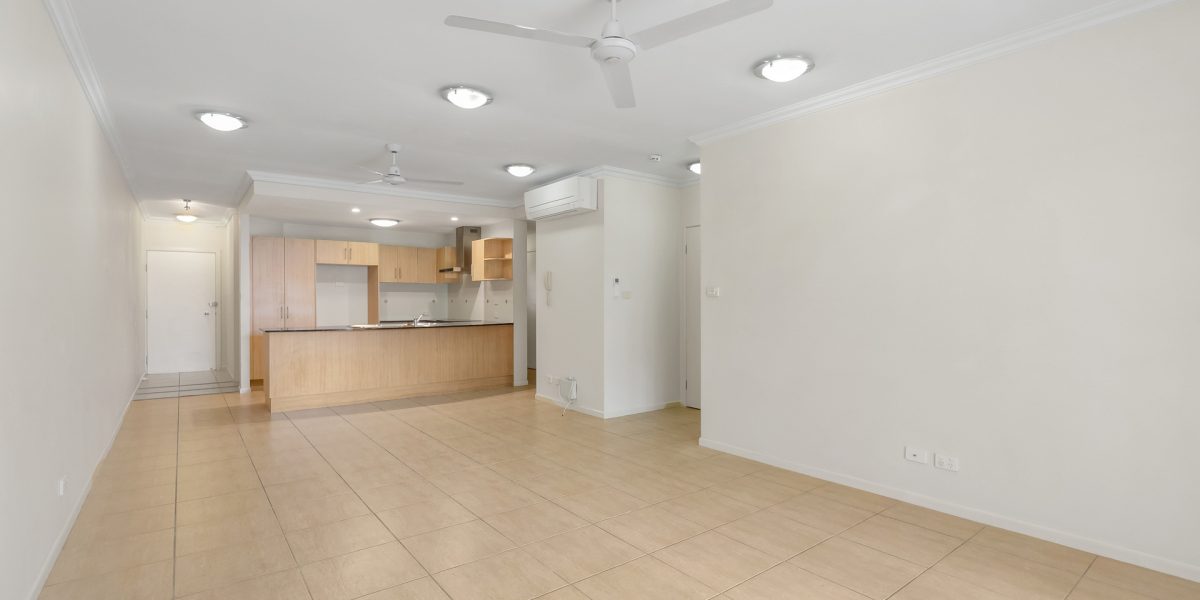 2/16-18 Smith Street, Cairns North, QLD 4870 AUS