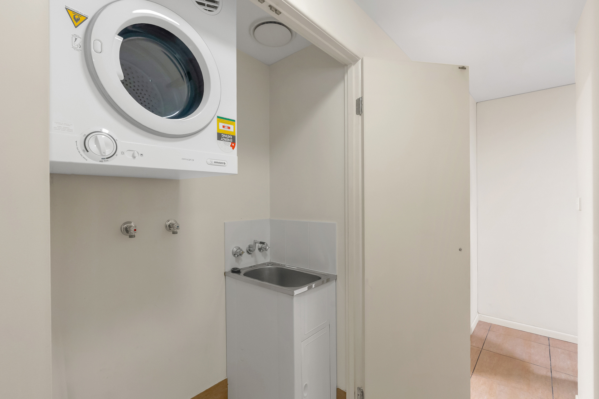 2/16-18 Smith Street, Cairns North, QLD 4870 AUS
