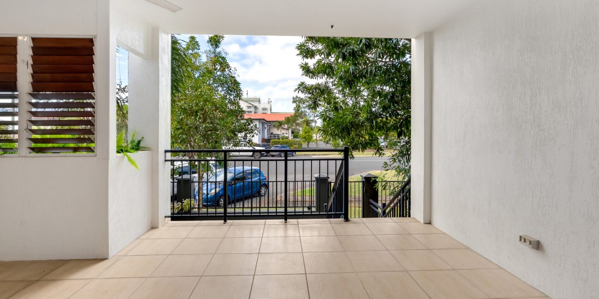 2/16-18 Smith Street, Cairns North, QLD 4870 AUS