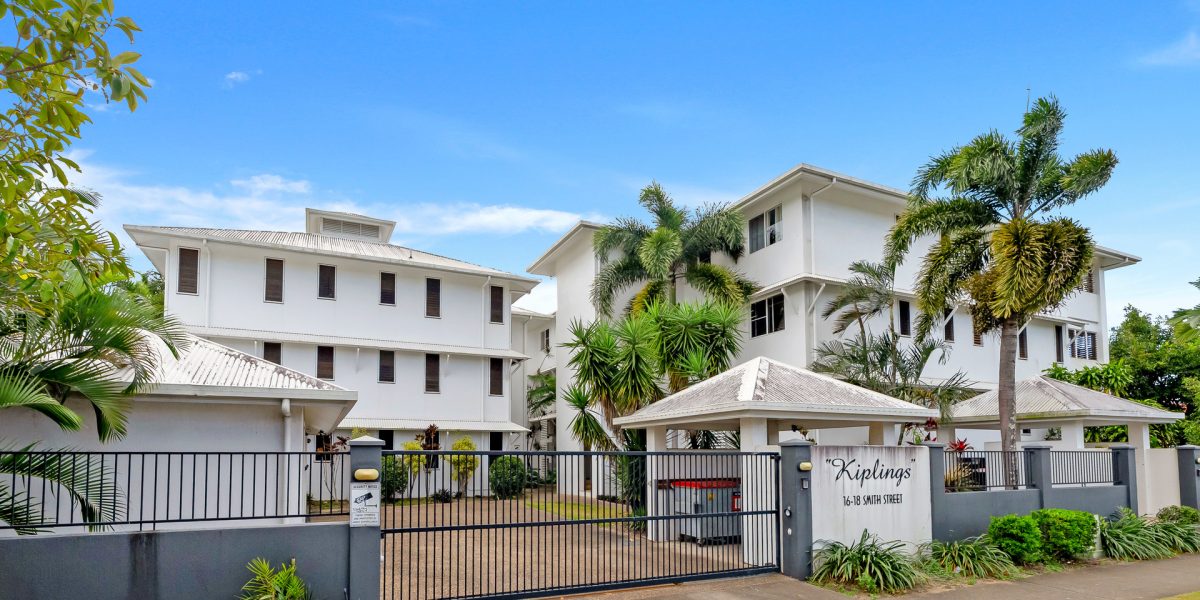 2/16-18 Smith Street, Cairns North, QLD 4870 AUS