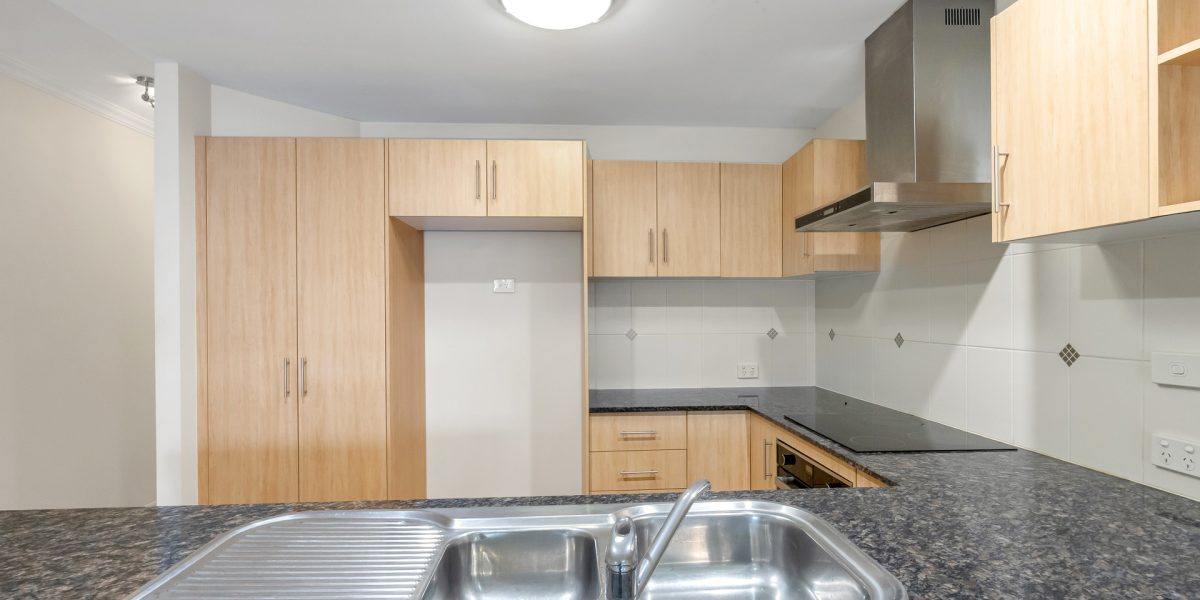2/16-18 Smith Street, Cairns North, QLD 4870 AUS