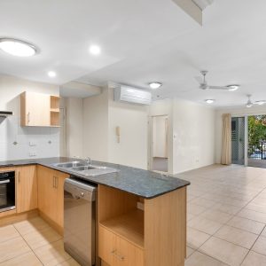 2/16-18 Smith Street, Cairns North, QLD 4870 AUS