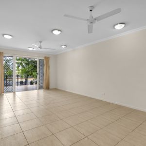 2/16-18 Smith Street, Cairns North, QLD 4870 AUS