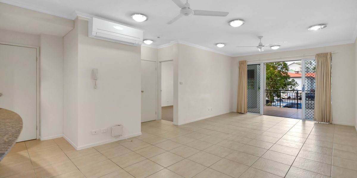 2/16-18 Smith Street, Cairns North, QLD 4870 AUS