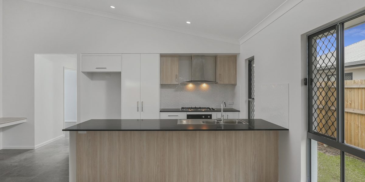 6 Mungana Circuit, Smithfield, QLD 4878 AUS