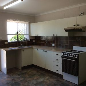 12/9 Vivian Close, Westcourt, QLD 4870 AUS