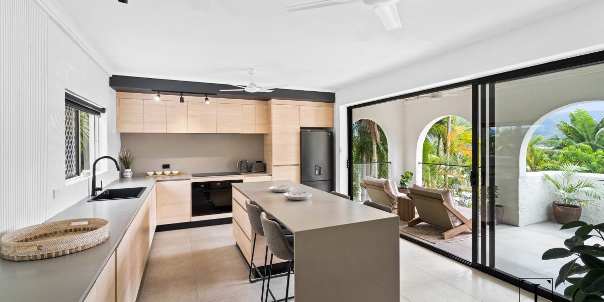 9-11 Wakunai Close, Trinity Beach, QLD 4879 AUS