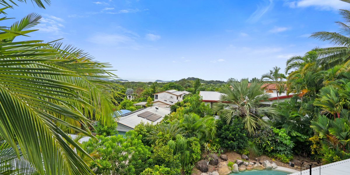 9-11 Wakunai Close, Trinity Beach, QLD 4879 AUS