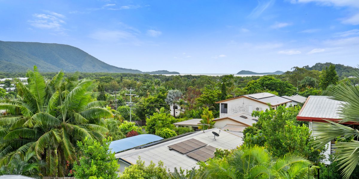 9-11 Wakunai Close, Trinity Beach, QLD 4879 AUS