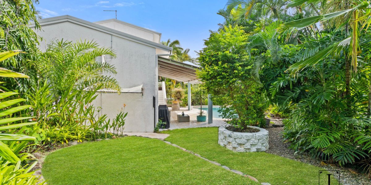 9-11 Wakunai Close, Trinity Beach, QLD 4879 AUS
