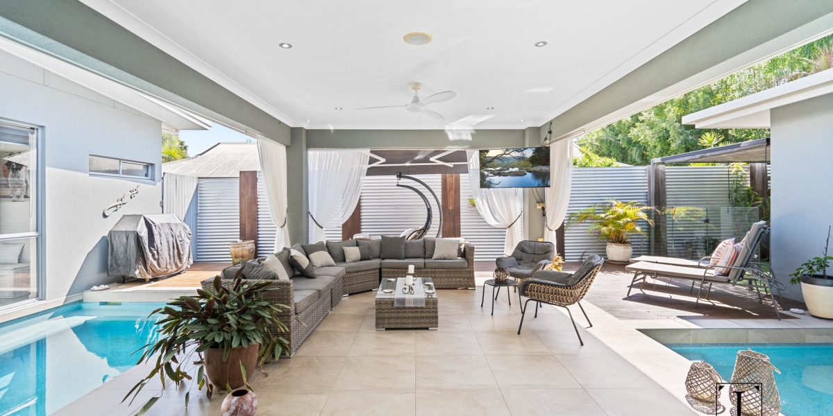 28 Lagoon Drive, Trinity Beach, QLD 4879 AUS