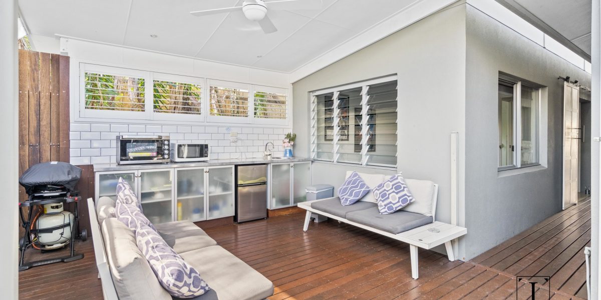 28 Lagoon Drive, Trinity Beach, QLD 4879 AUS