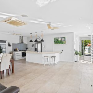 28 Lagoon Drive, Trinity Beach, QLD 4879 AUS