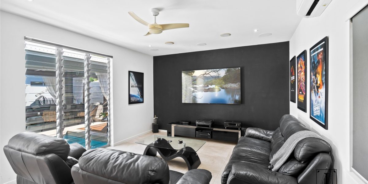 28 Lagoon Drive, Trinity Beach, QLD 4879 AUS
