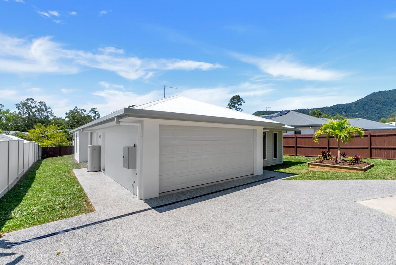 6 Baddely Close, Kewarra Beach, QLD 4879 AUS