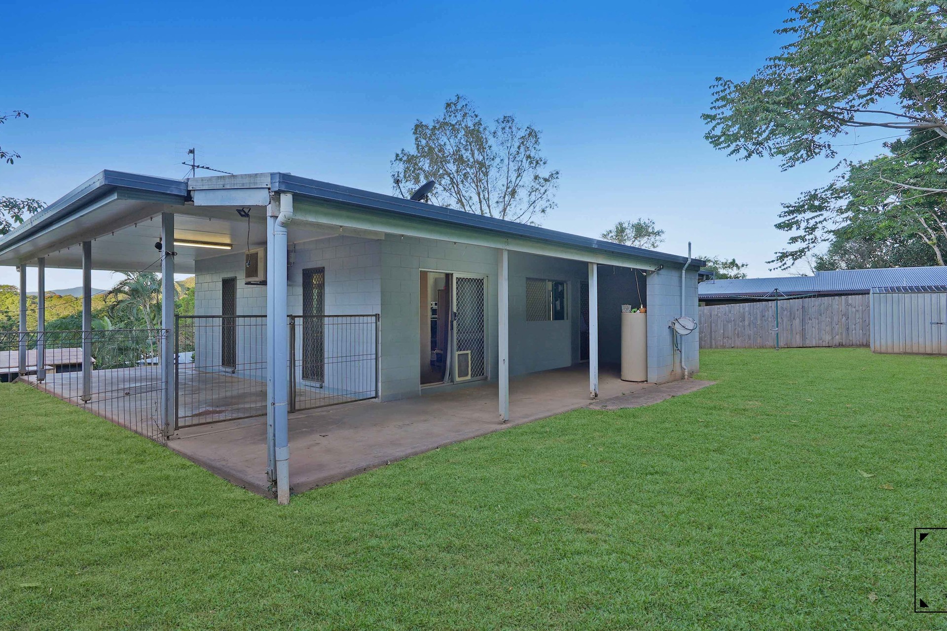 17 McFarlane Drive, Kanimbla, QLD 4870 AUS