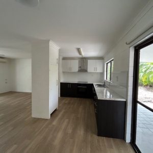 14 Undine Street, Clifton Beach, QLD 4879 AUS