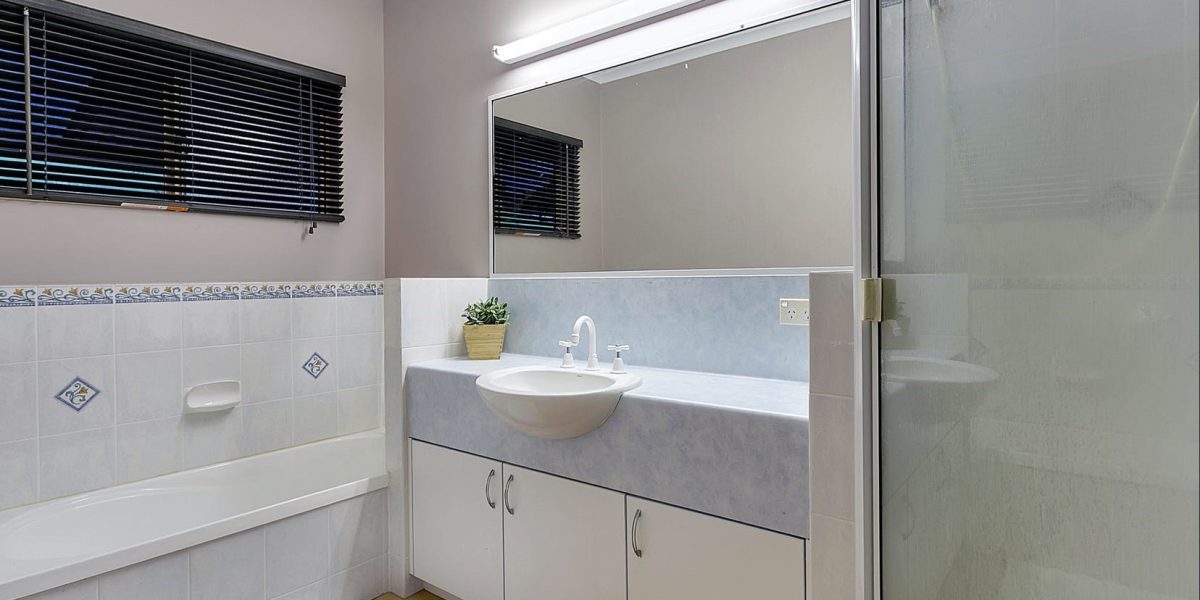 10 Mist Green Close, Brinsmead, QLD 4870 AUS