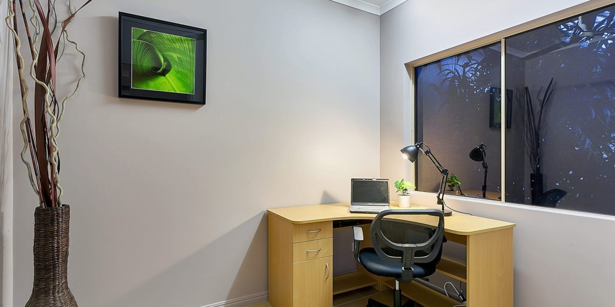 10 Mist Green Close, Brinsmead, QLD 4870 AUS