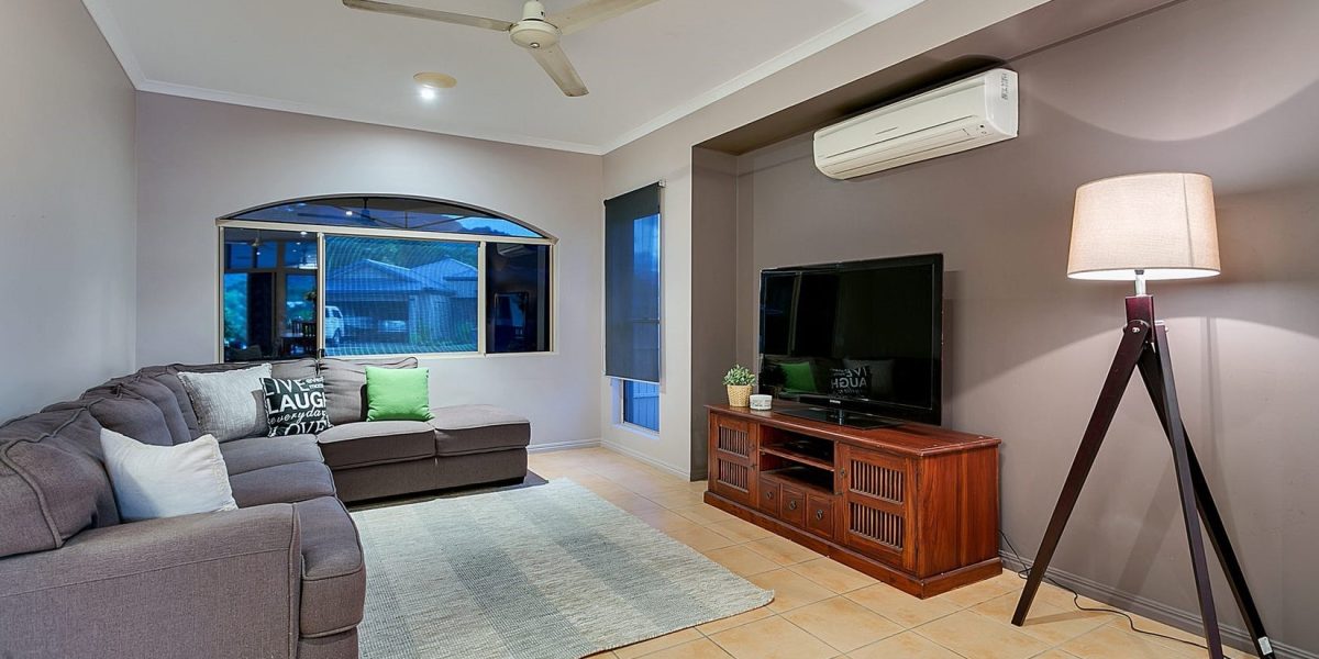 10 Mist Green Close, Brinsmead, QLD 4870 AUS