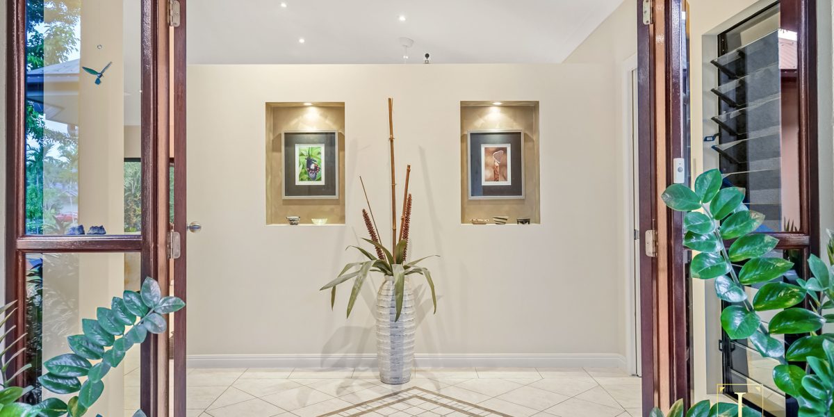 10 Red Peak Boulevard, Caravonica, QLD 4878 AUS