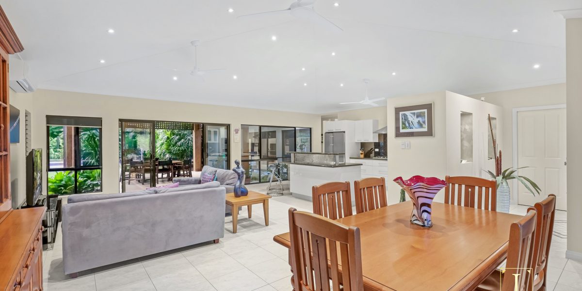 10 Red Peak Boulevard, Caravonica, QLD 4878 AUS