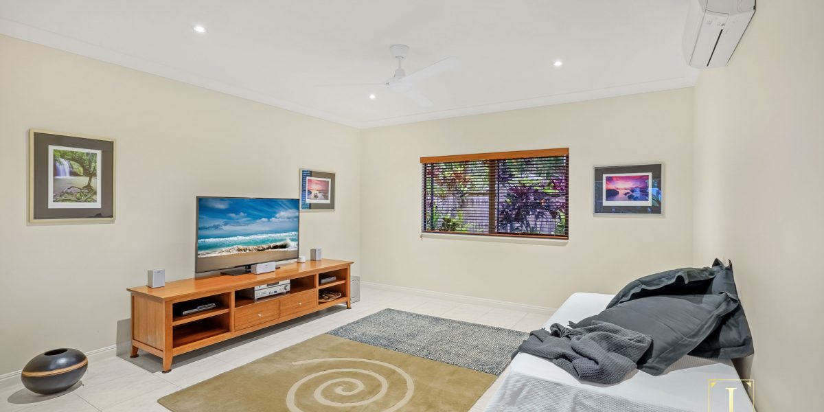 10 Red Peak Boulevard, Caravonica, QLD 4878 AUS