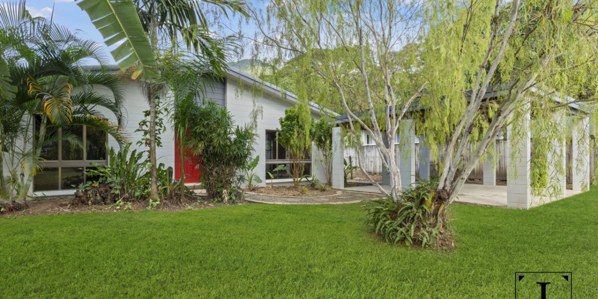 27 Sandwich Street, Kamerunga, QLD 4870 AUS