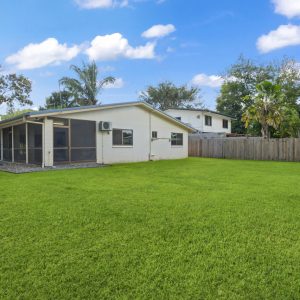 27 Sandwich Street, Kamerunga, QLD 4870 AUS