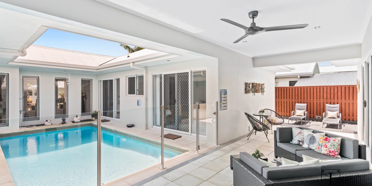 30 Lagoon Drive, Trinity Beach, QLD 4879 AUS