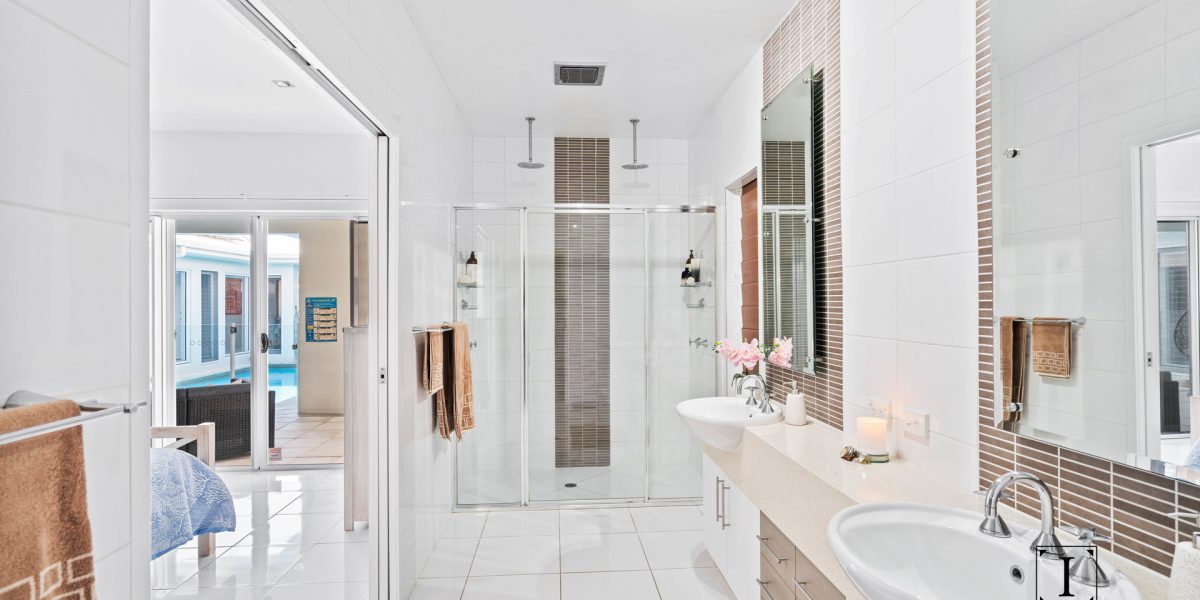 30 Lagoon Drive, Trinity Beach, QLD 4879 AUS