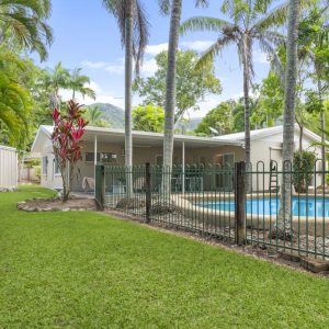 2 Bligh Close, Clifton Beach, QLD 4879 AUS