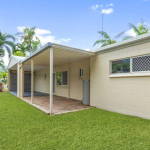 2 Bligh Close, Clifton Beach, QLD 4879 AUS