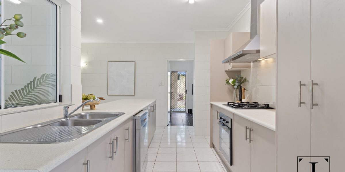 2 Bligh Close, Clifton Beach, QLD 4879 AUS