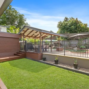 28 Acacia Street, Holloways Beach, QLD 4878 AUS