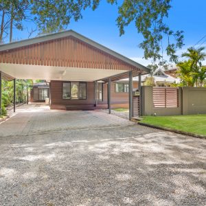 28 Acacia Street, Holloways Beach, QLD 4878 AUS