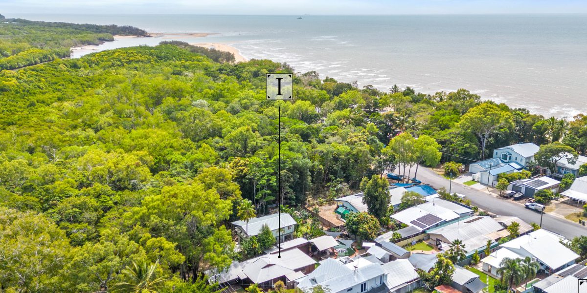 28 Acacia Street, Holloways Beach, QLD 4878 AUS