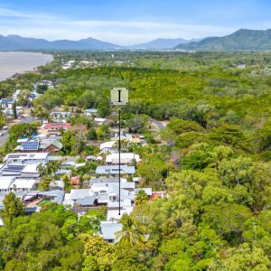 28 Acacia Street, Holloways Beach, QLD 4878 AUS