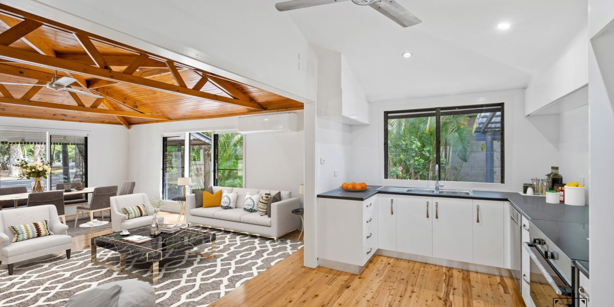 28 Acacia Street, Holloways Beach, QLD 4878 AUS