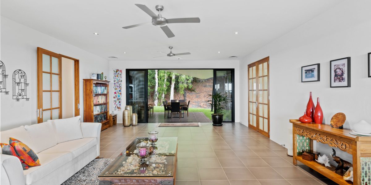 28 Savannah Street, Palm Cove, QLD 4879 AUS